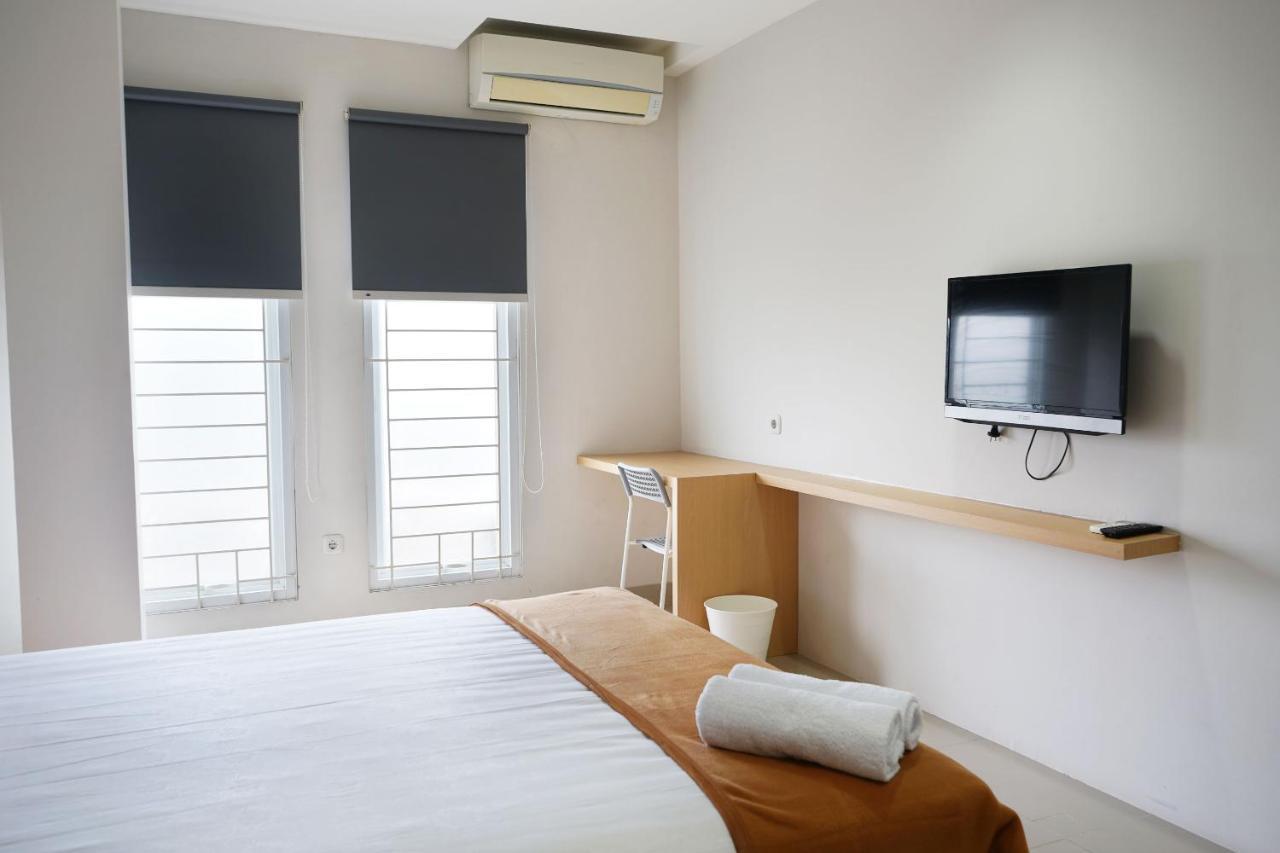 Urooms Senayan Jacarta Exterior foto
